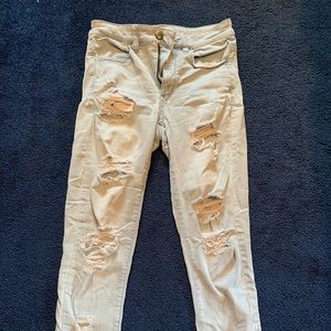 AEO Distressed Hi-Rise Skinny Jegging